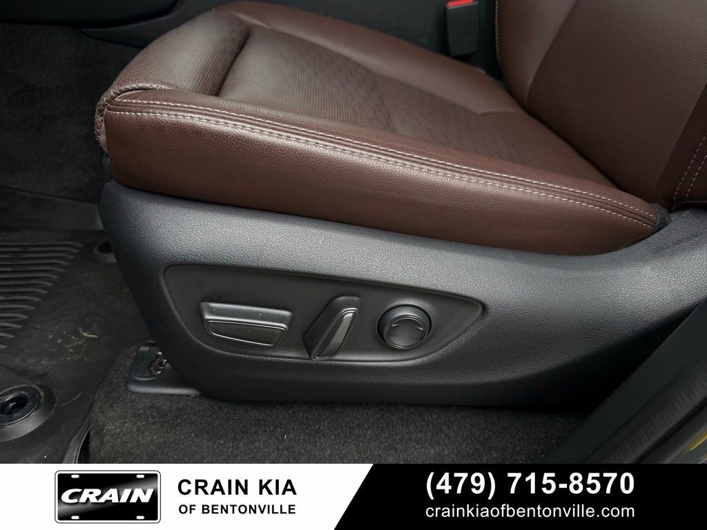2026 Toyota Land Cruiser Base - 4WD / SUNROOF / CLEAN CARFAX / ONE OWNER