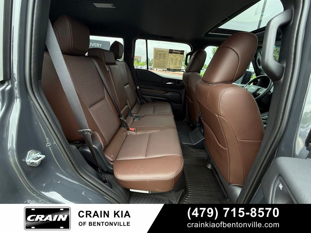 2026 Toyota Land Cruiser Base - 4WD / SUNROOF / CLEAN CARFAX / ONE OWNER