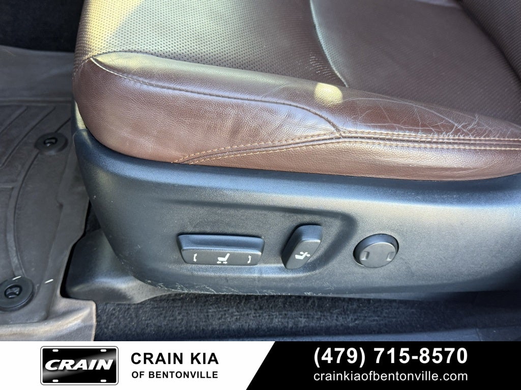 2018 Toyota 4Runner Limited - SUNROOF / LEATHER