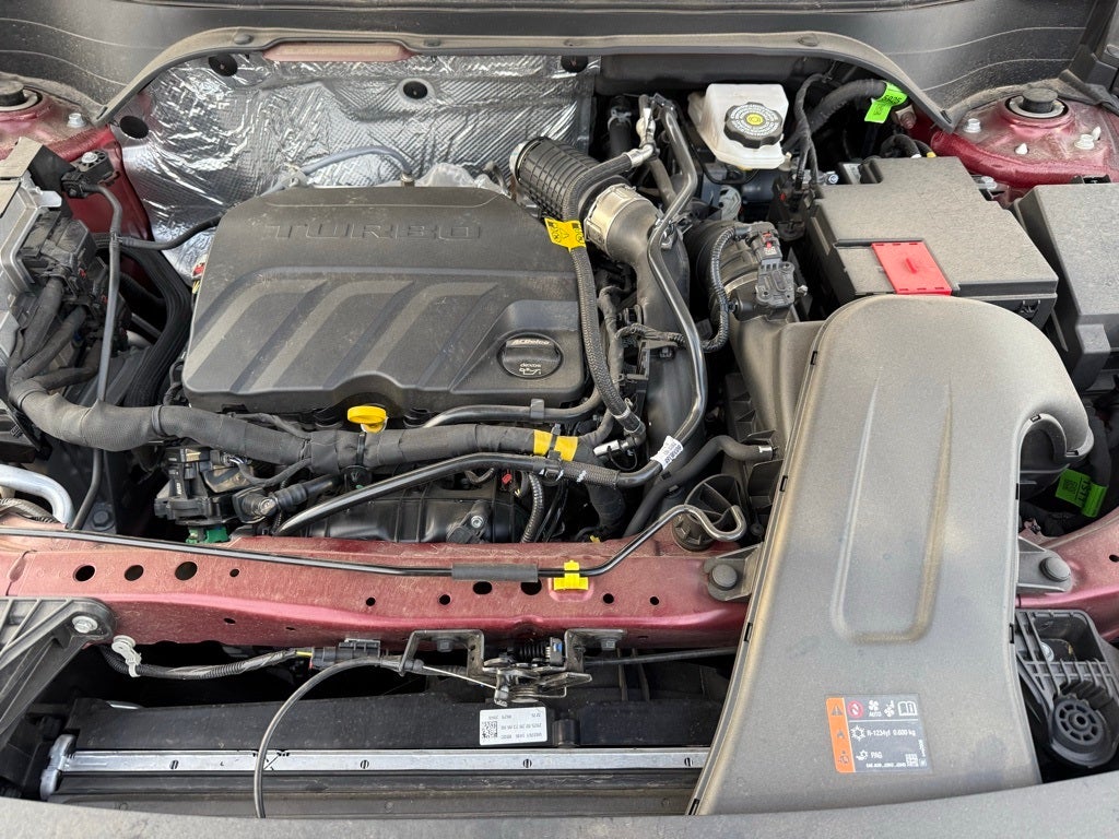 2025 Chevrolet Trax LT - CLEAN CARFAX / ONE OWNER