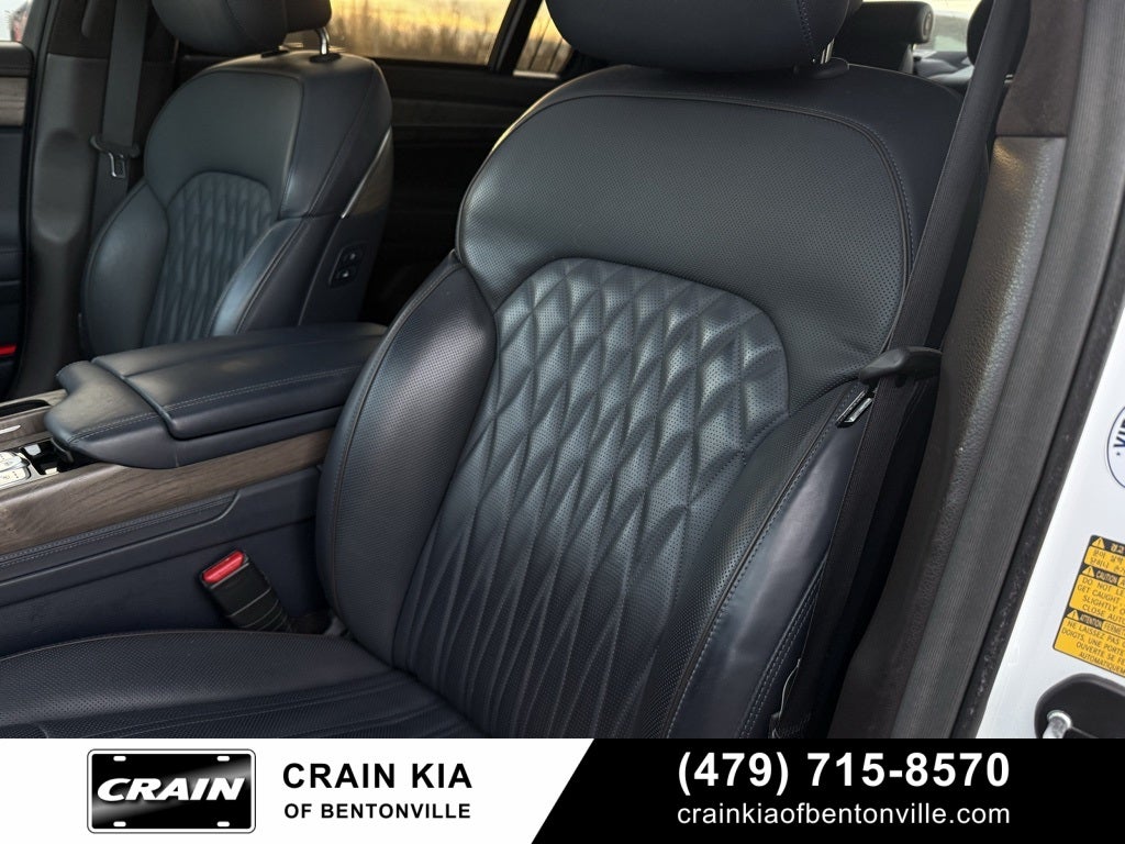 2021 Genesis G90 3.3T Premium - SUNROOF / CLEAN CARFAX