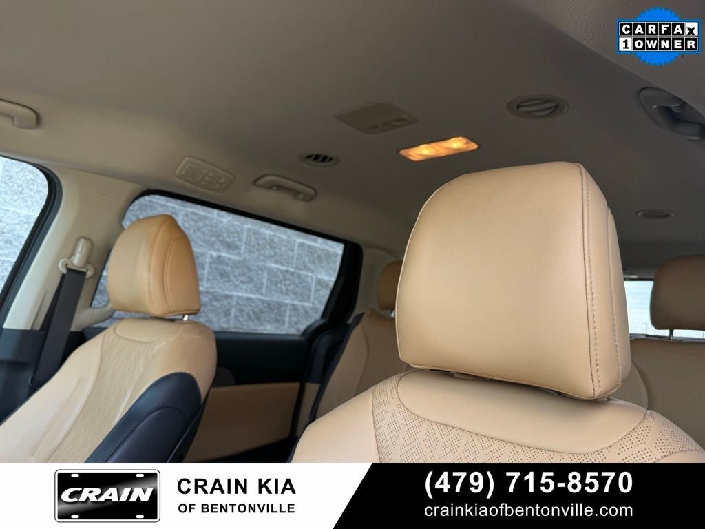 2022 Kia Carnival LXS - 8 SEATS / CLEAN CARFAX / ONE OWNER