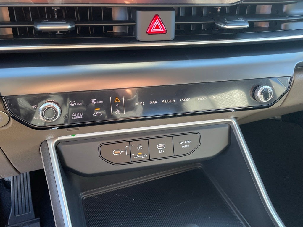 2026 Kia Carnival LX