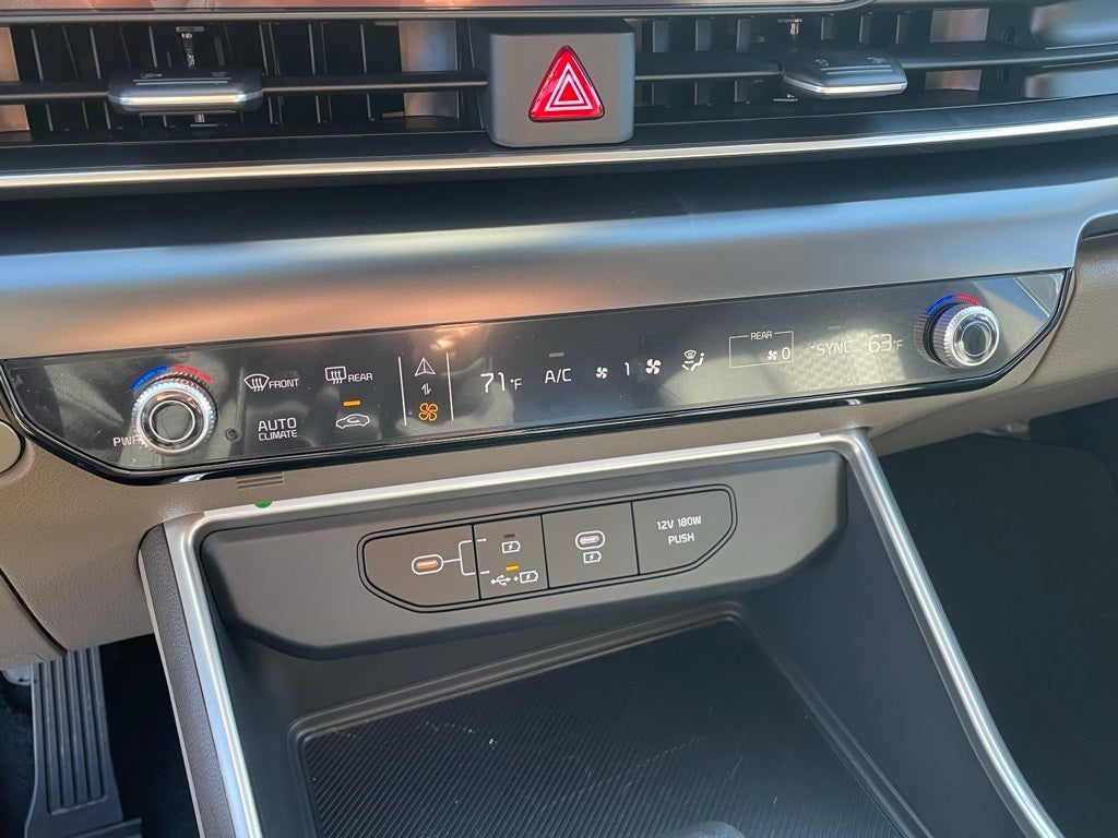 2026 Kia Carnival LX