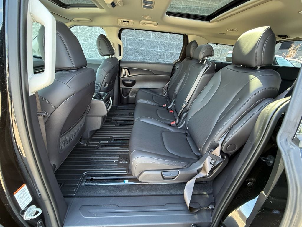 2026 Kia Carnival SX