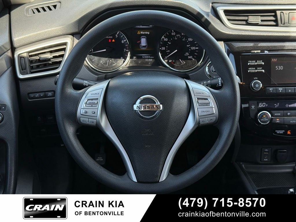 2016 Nissan Rogue SV - AWD / CLEAN CARFAX