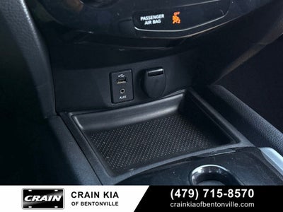 2016 Nissan Rogue SV - AWD / CLEAN CARFAX