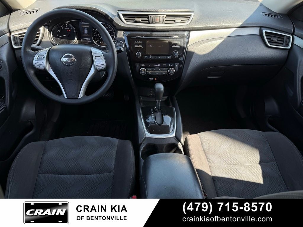 2016 Nissan Rogue SV - AWD / CLEAN CARFAX