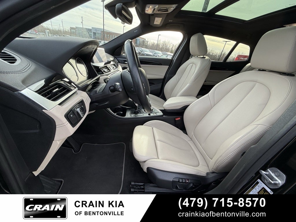 2023 BMW X2 xDrive28i - AWD / PANORAMIC SUNROOF / CLEAN CARFAX