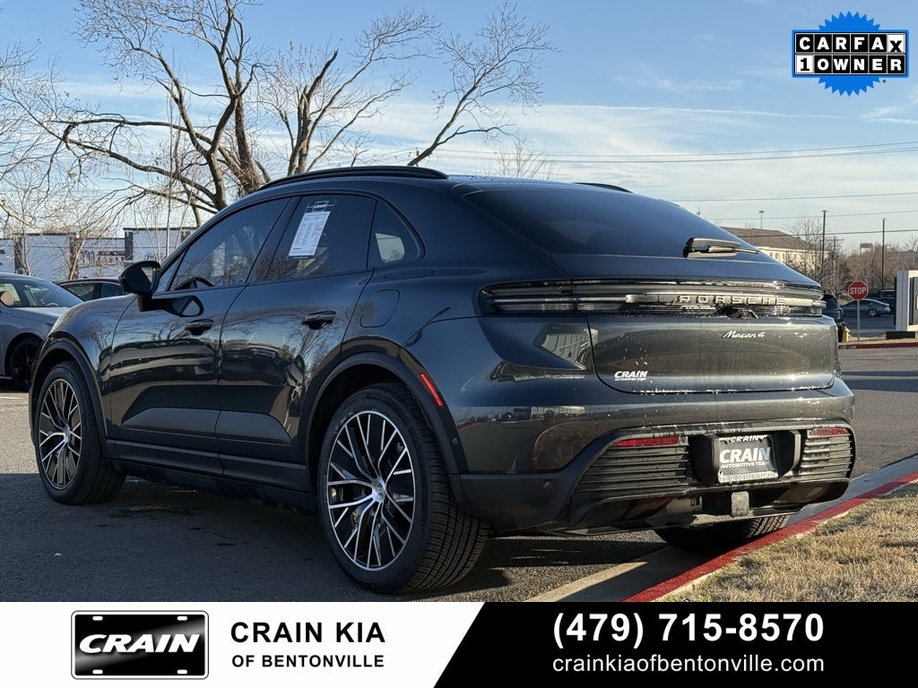 2024 Porsche Macan Electric 4 - AWD / PANORAMIC SUNROOF / ONE OWNER