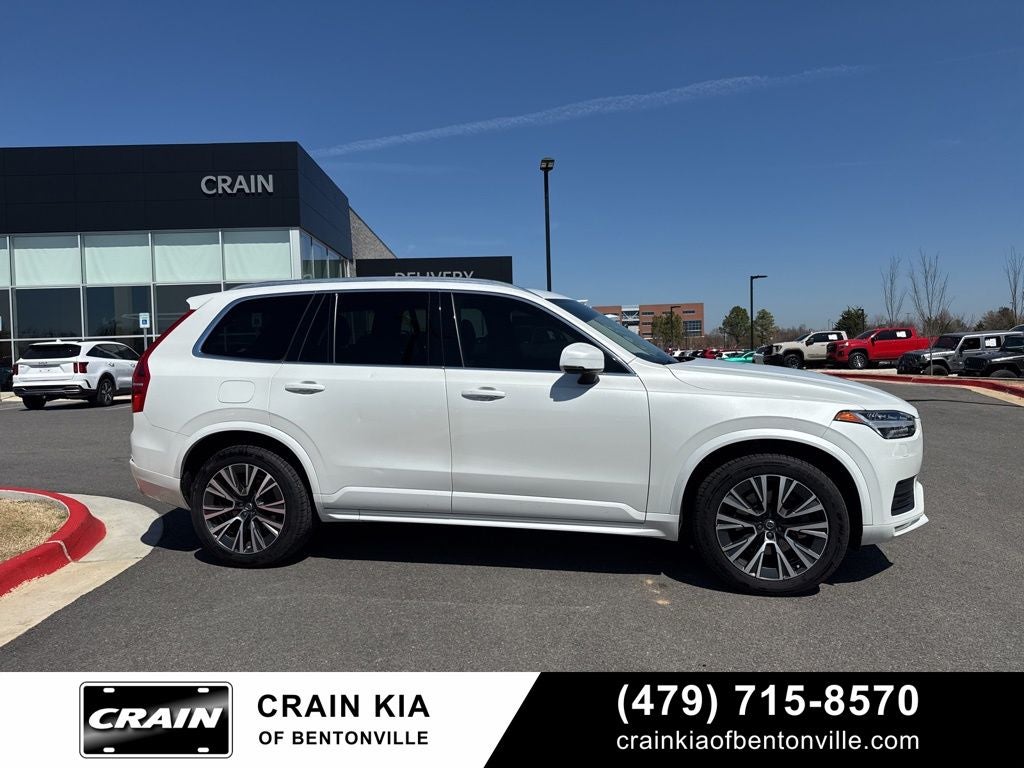 2020 Volvo XC90 T6 Momentum - AWD / PANORAMIC SUNROOF