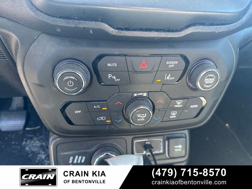 2018 Jeep Renegade Limited - 4WD / PANORAMIC SUNROOF / CLEAN CARFAX