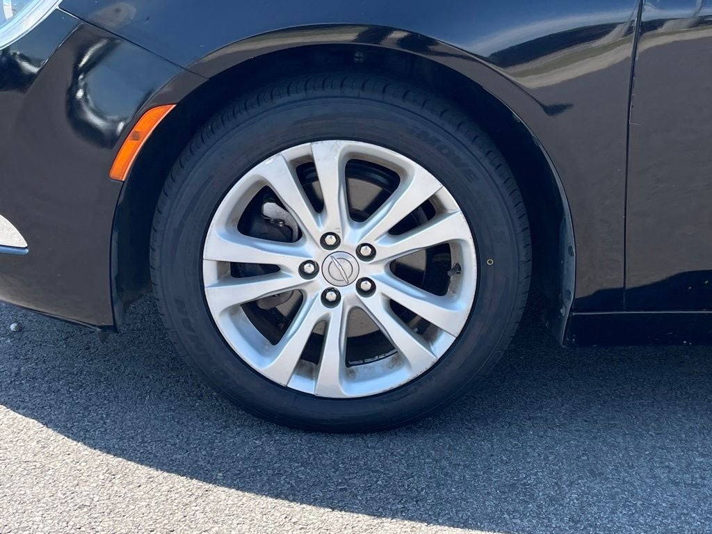 2015 Chrysler 200 Limited LOW PAYMENTS