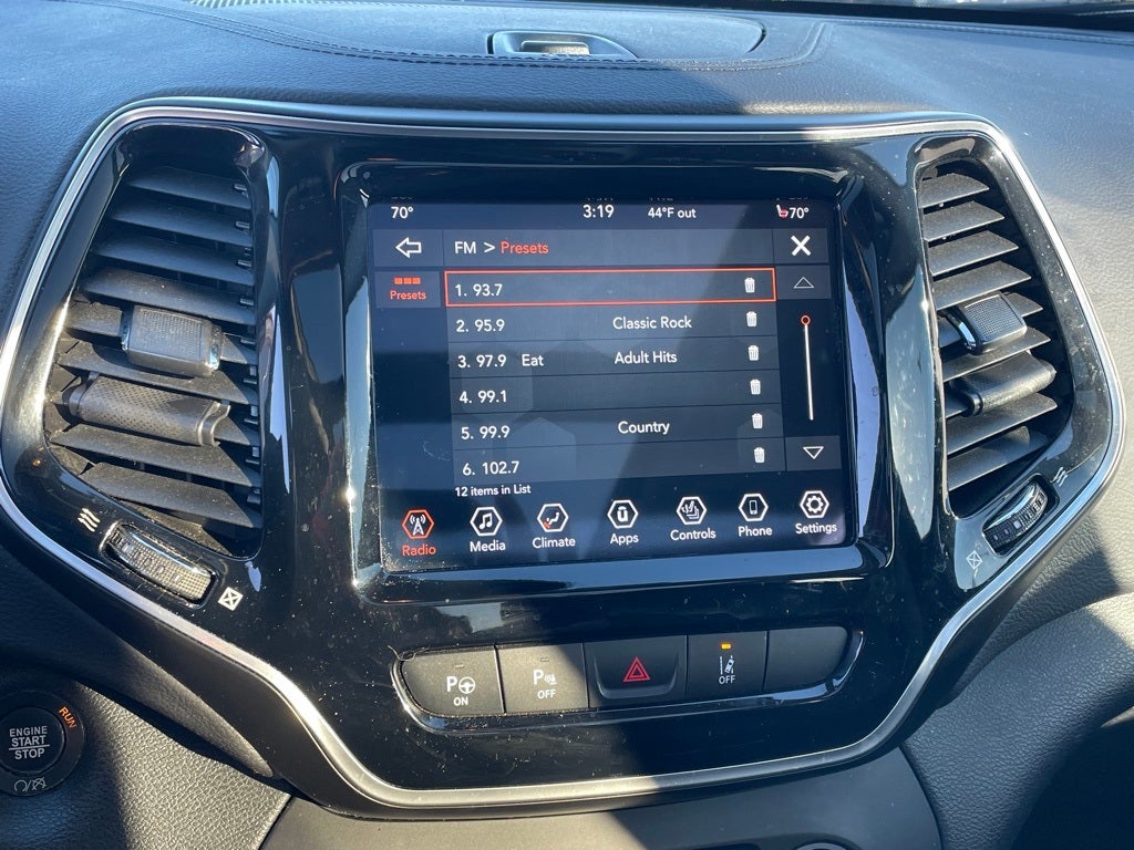 2022 Jeep Cherokee Limited MOONROOF / LEATHER / HEATED SEATS