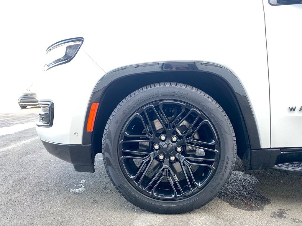 2024 Jeep Wagoneer Series II 4X4 / LEATHER / MOONROOF / LOADED