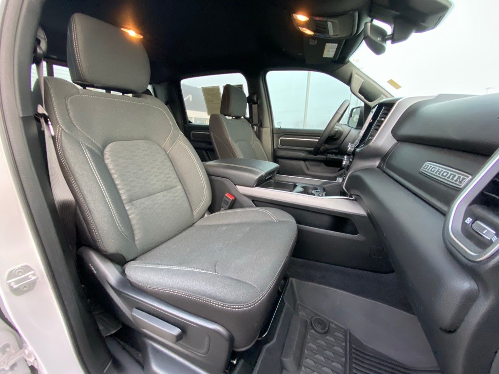 2025 RAM 1500 Big Horn/Lone Star 4X4 / ONE OWNER / HEATED SEATS