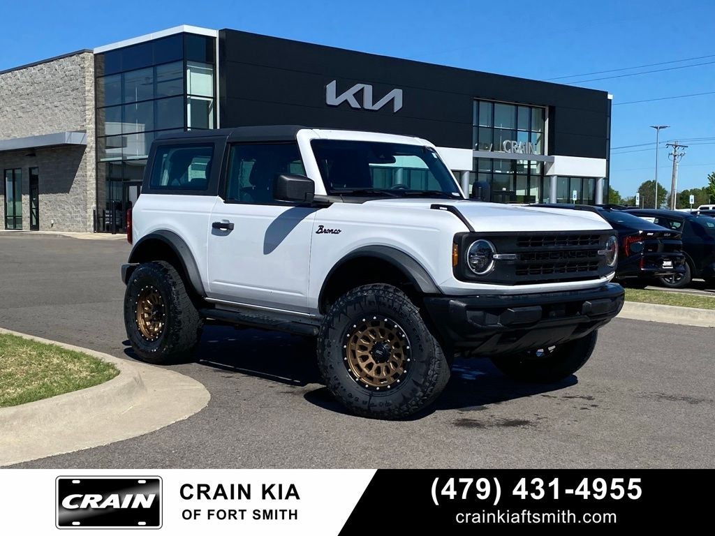 2023 Ford Bronco Base