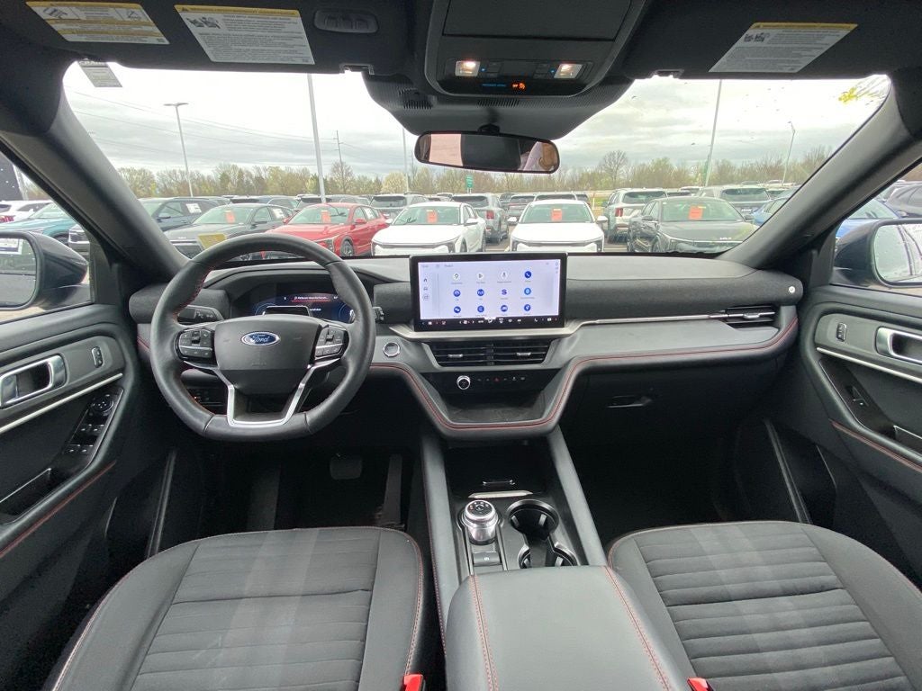 2025 Ford Explorer ST-Line 4X4 / HEATED SEATS / ONE OWNER