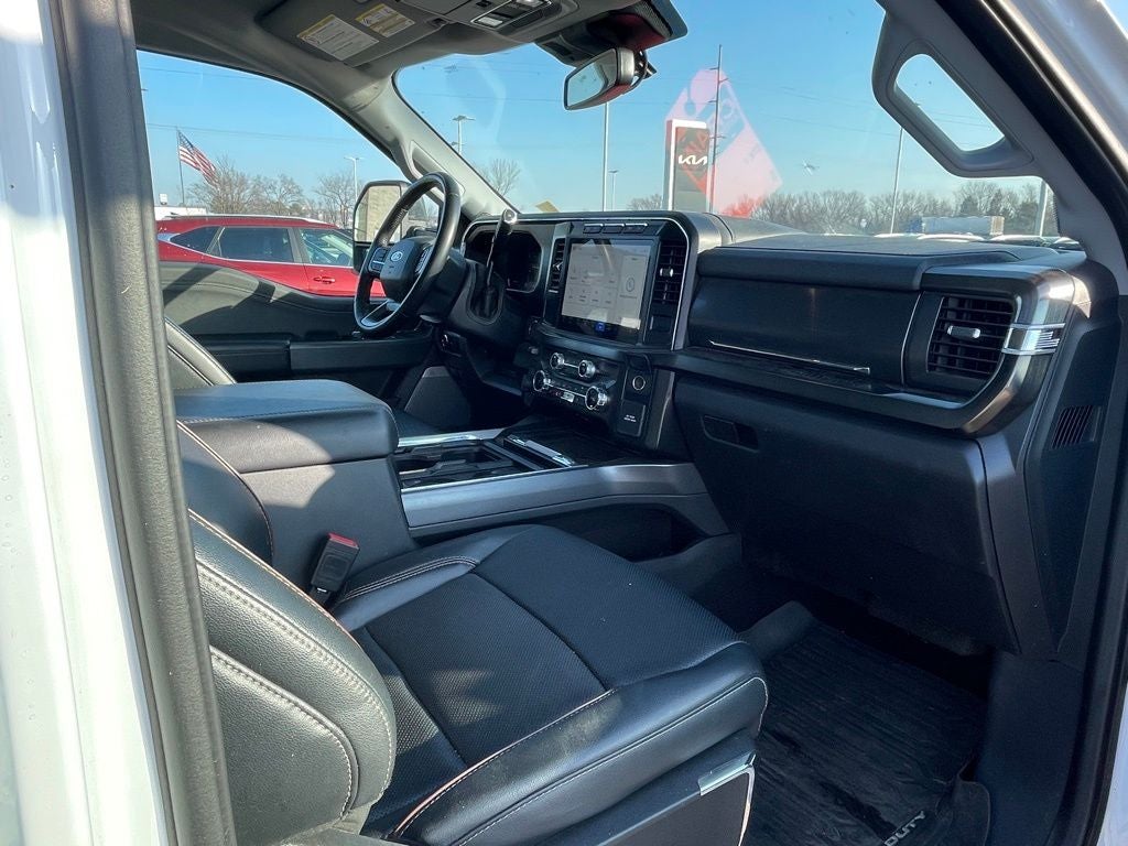 2024 Ford F-350SD Lariat 4X4 / NAV / HEATED SEATS