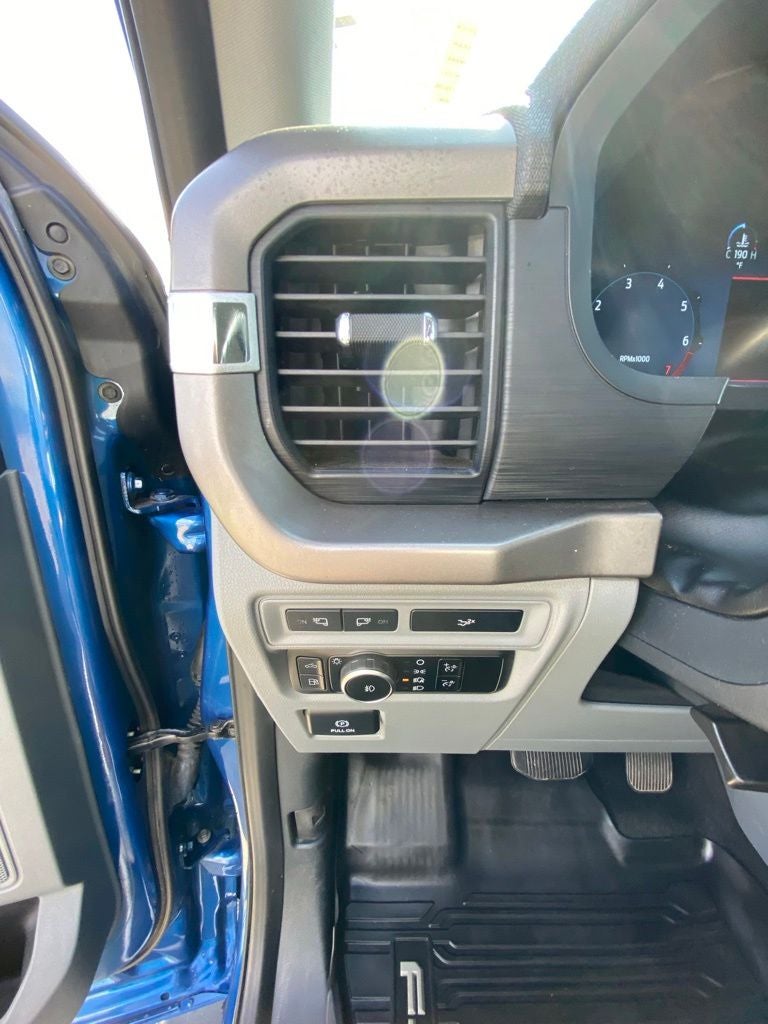 2024 Ford F-150 XLT ONE OWNER / CLEAN CARFAX