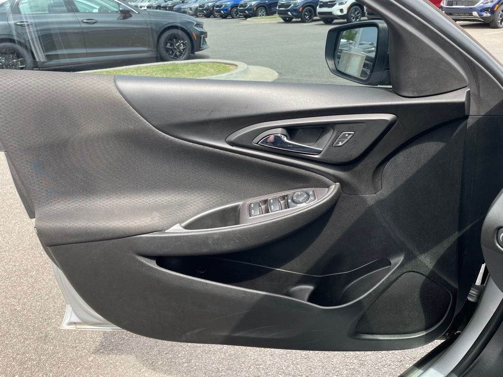 2020 Chevrolet Malibu LS 1LS