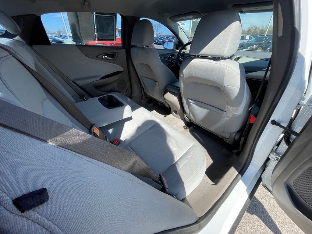 2016 Chevrolet Malibu LS 1LS