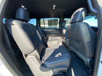 2024 GMC Acadia Elevation NAV / LUXURY PACKAGE / HEATED SEATS