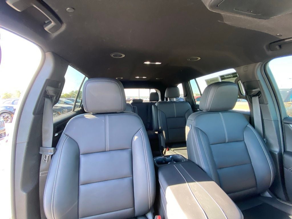 2024 GMC Acadia Elevation NAV / LUXURY PACKAGE / HEATED SEATS