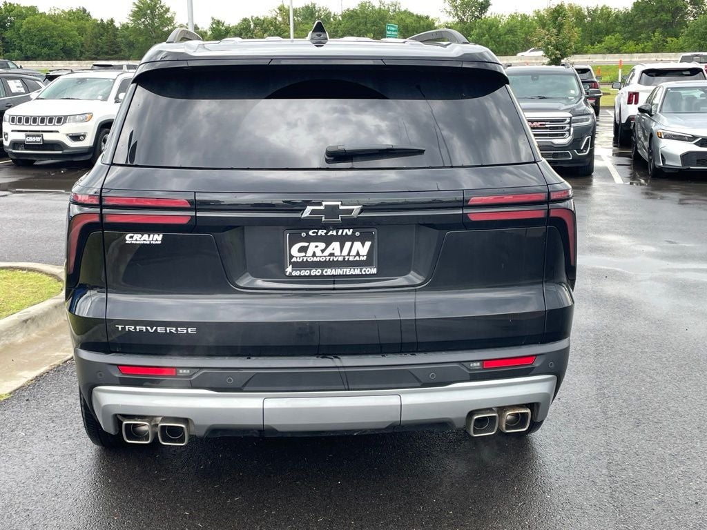 2025 Chevrolet Traverse LT