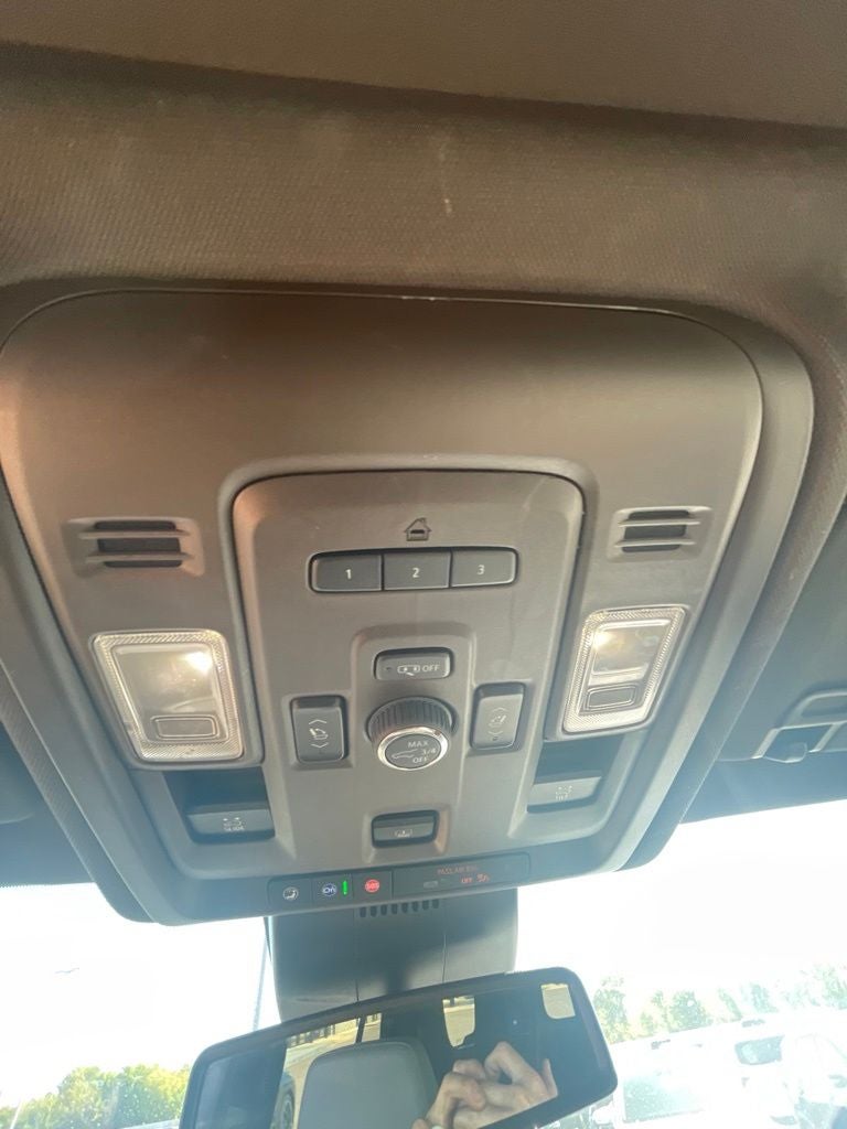 2023 Chevrolet Tahoe Z71 HEATED SEATS / LEATHER / CLEAN CARFAX / 4X4