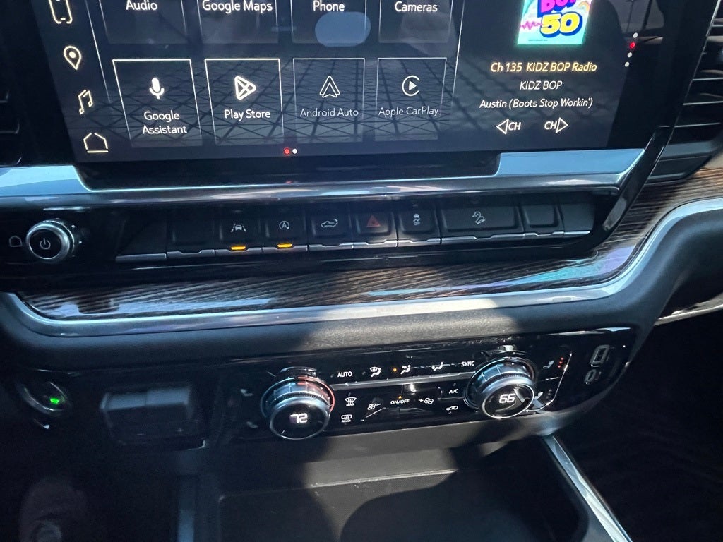 2026 GMC Sierra 1500 Elevation 4X4 / HEATED SEATS / NAV