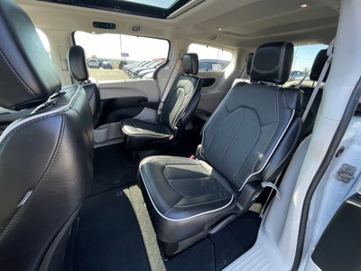 2024 Chrysler Pacifica Limited HEATED SEATS / LEATHER / MOONROOF