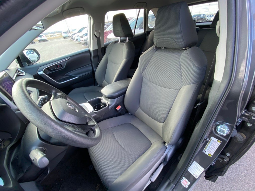 2024 Toyota RAV4 LE ONE OWNER / AWD