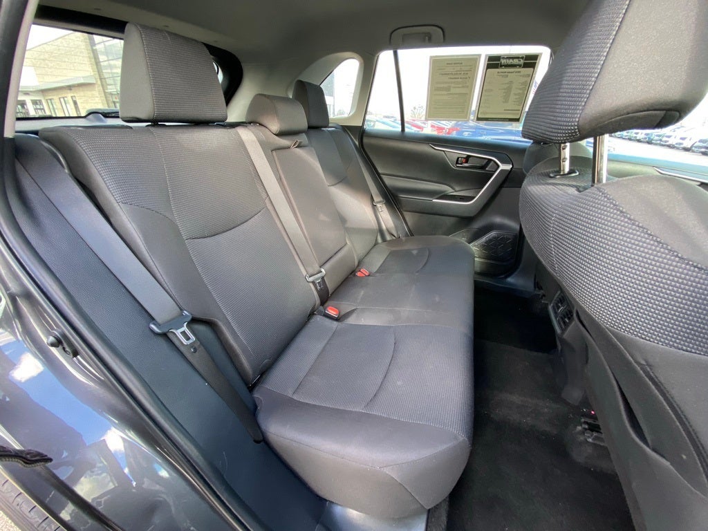 2024 Toyota RAV4 LE ONE OWNER / AWD