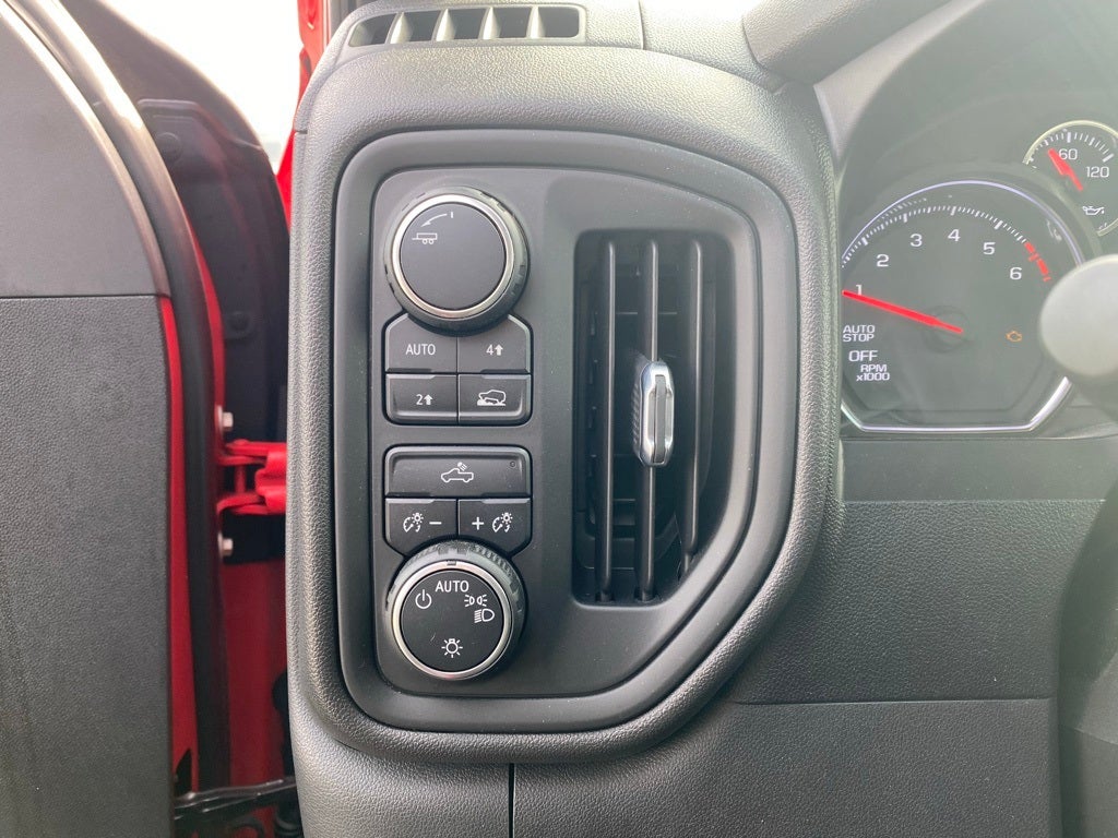 2021 Chevrolet Silverado 1500 Custom 4x4 / ONE OWNER