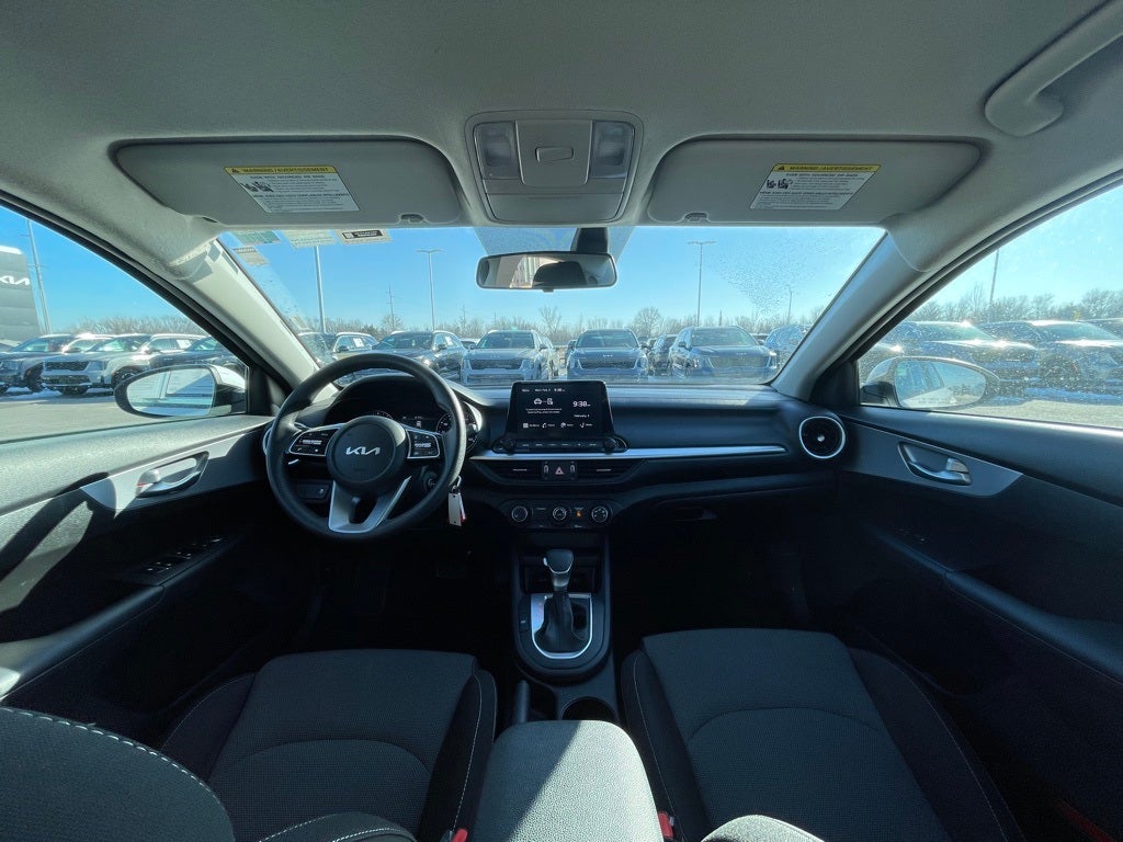 2024 Kia Forte LXS CPO / ONE OWNER