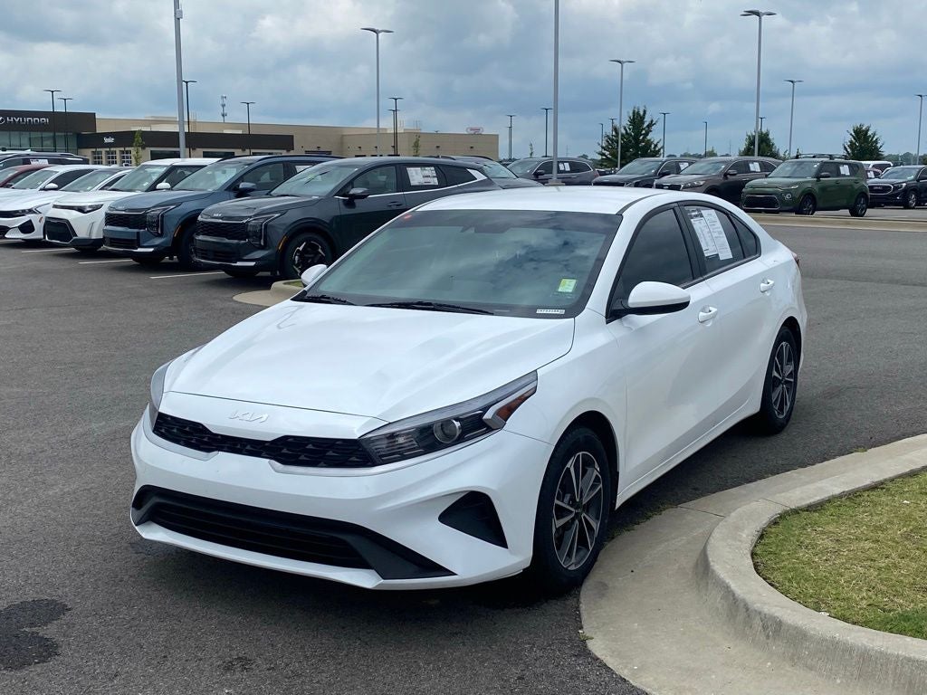 2024 Kia Forte LXS GREAT MPG