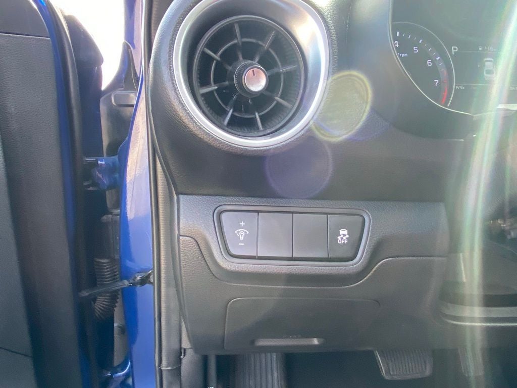 2024 Kia Forte LXS ONE OWNER / CLEAN CARFAX