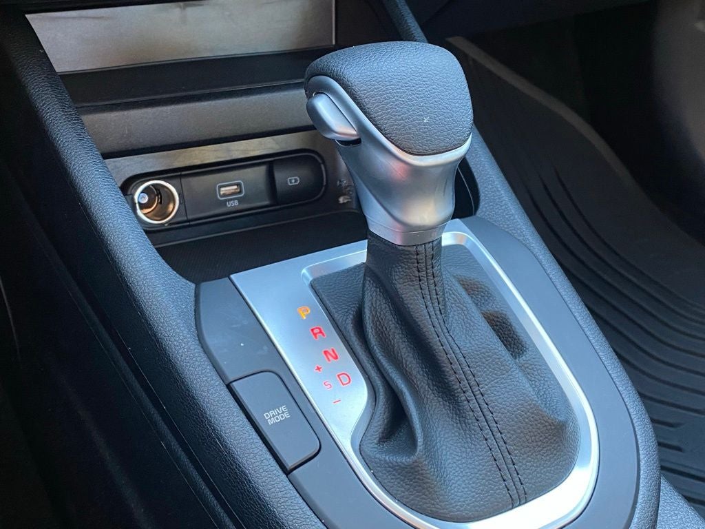 2024 Kia Forte LXS CPO / TECH PACKAGE