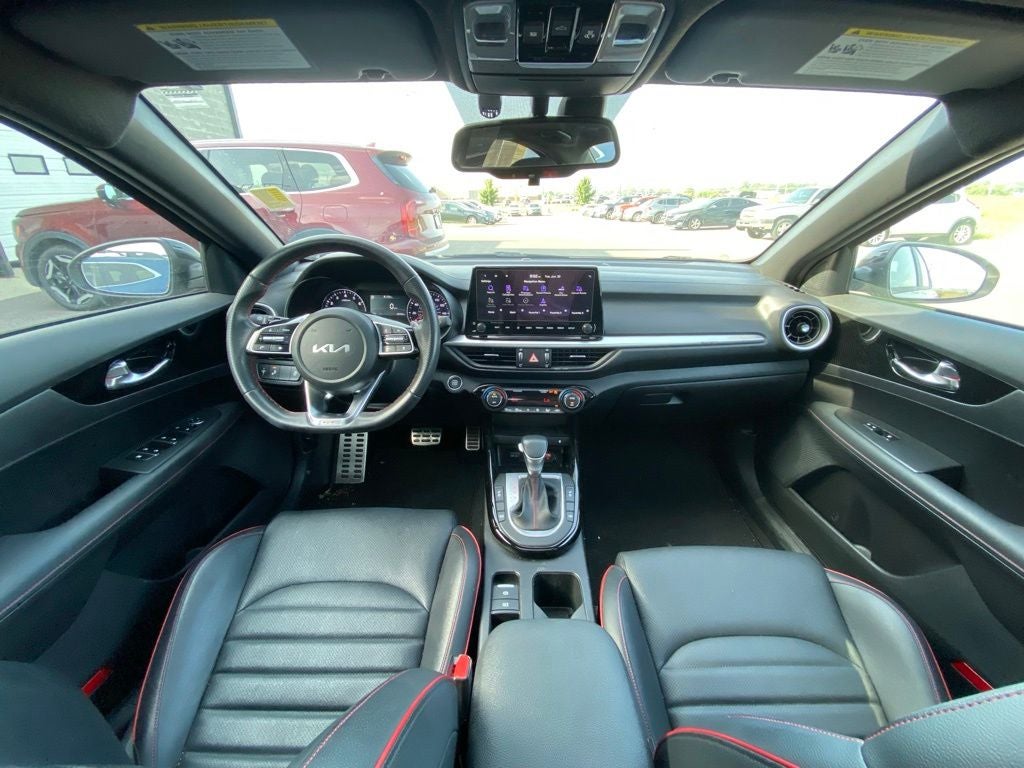 2024 Kia Forte GT SUNROOF / HEATED AND COOLED SEATS / NAV