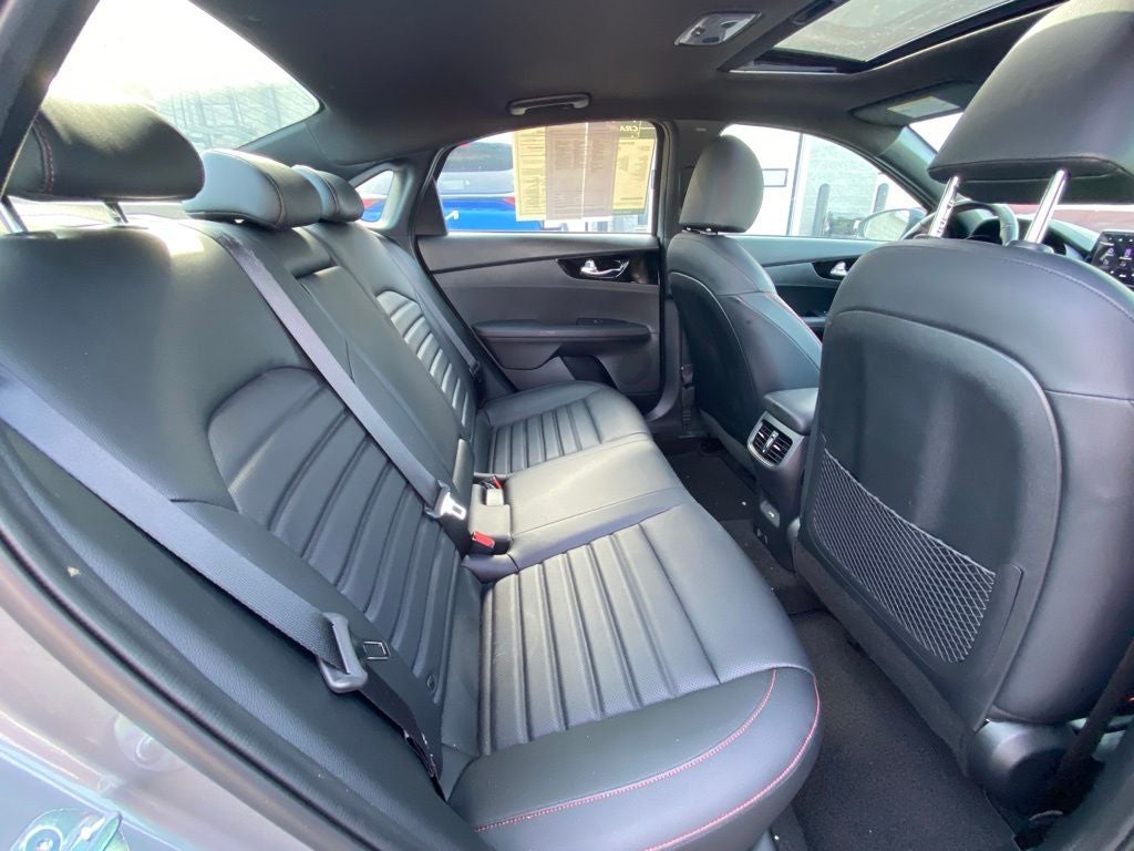 2024 Kia Forte GT SUNROOF / HEATED AND COOLED SEATS / NAV