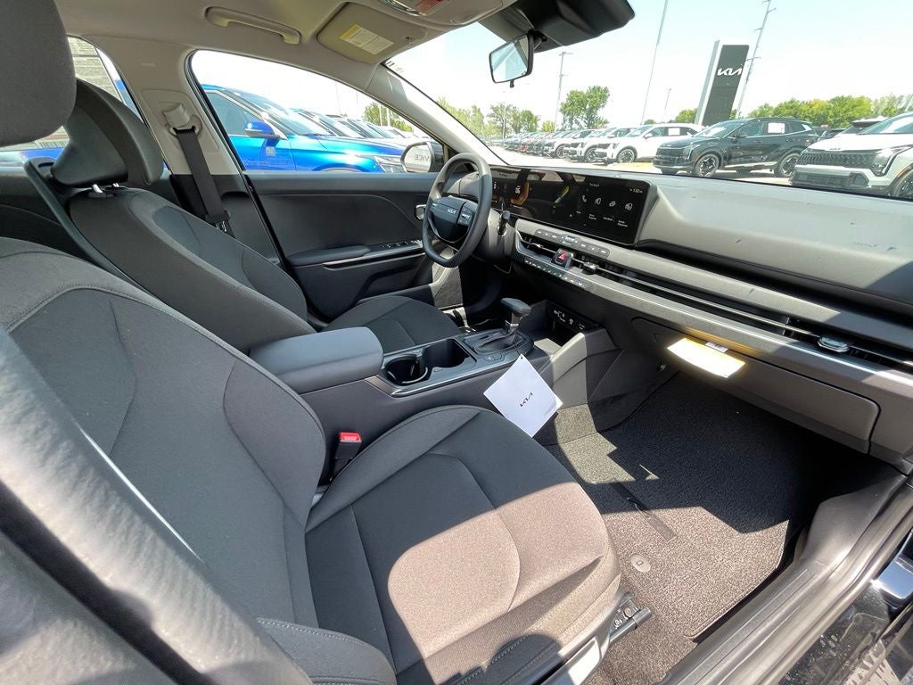 2026 Kia K4 LX