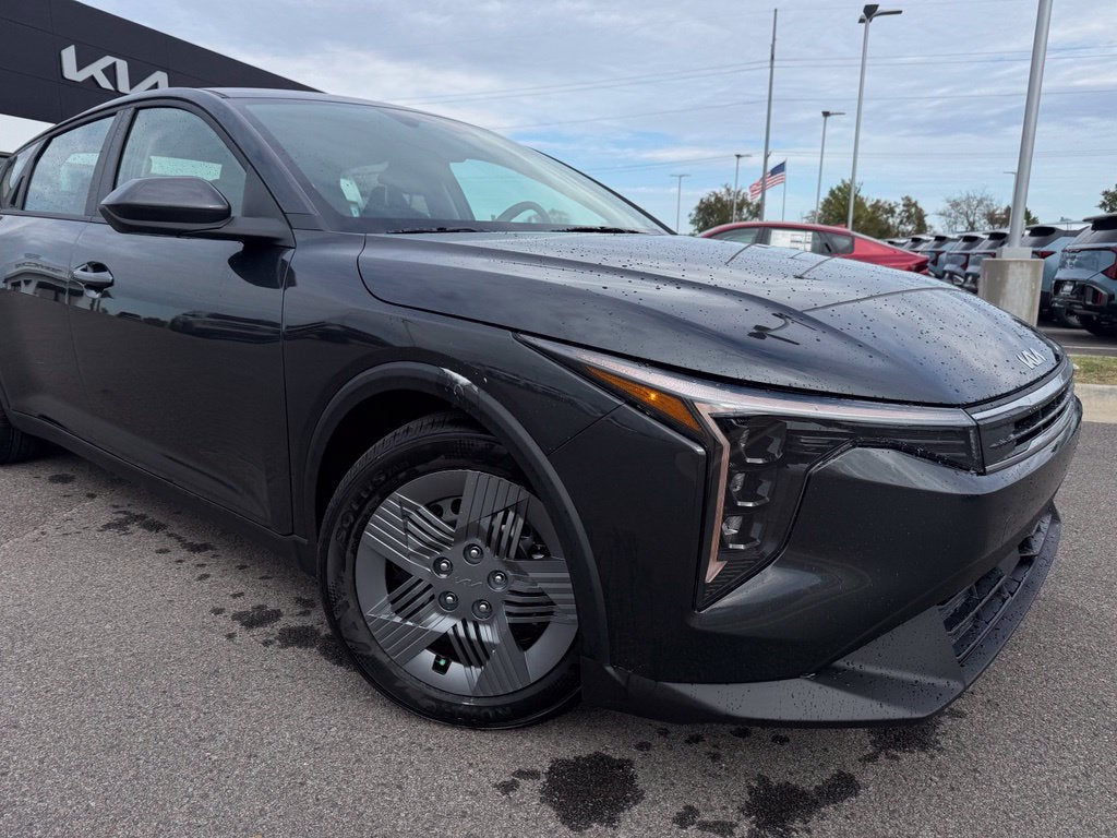 2027 Kia K4 LX