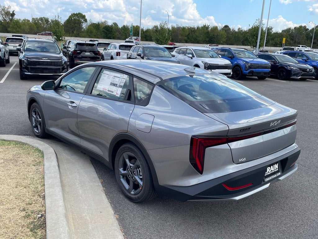 2026 Kia K4 LXS