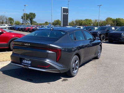 2026 Kia K4 LXS
