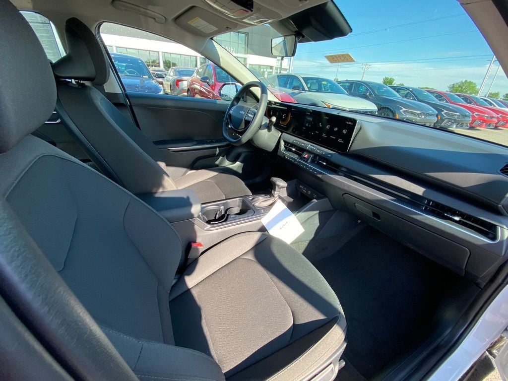 2026 Kia K4 LX