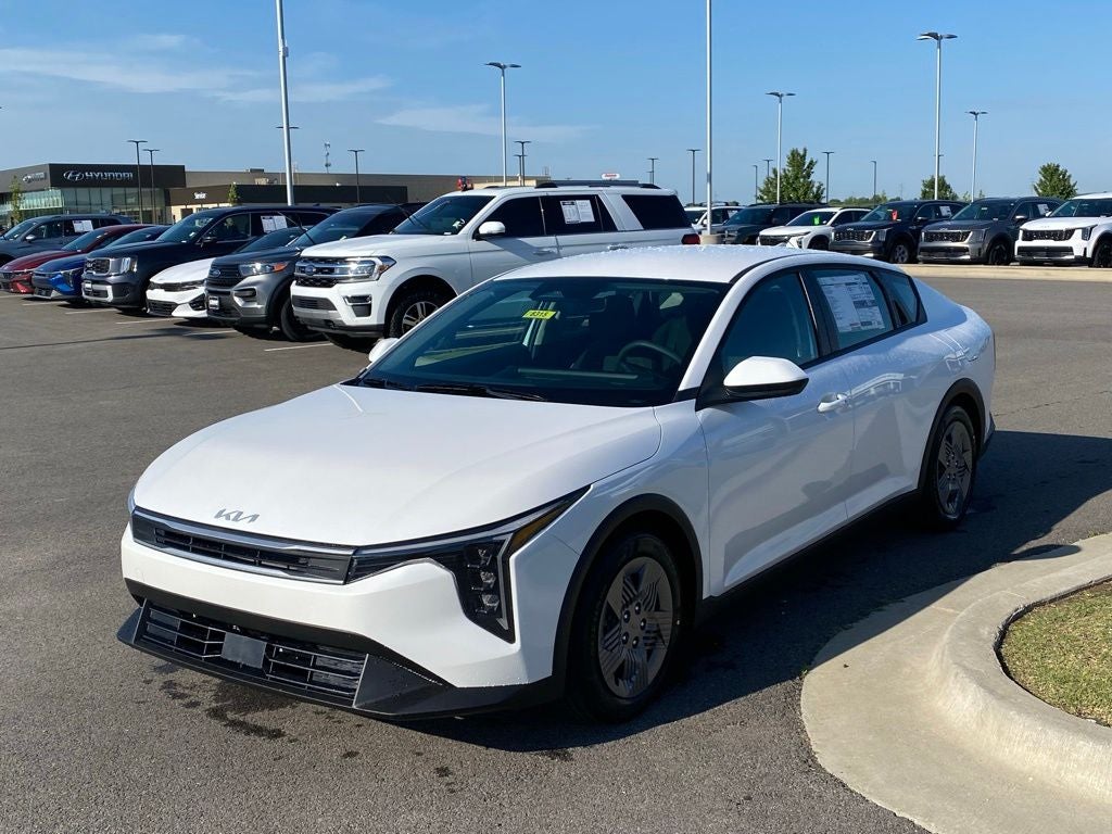 2026 Kia K4 LX