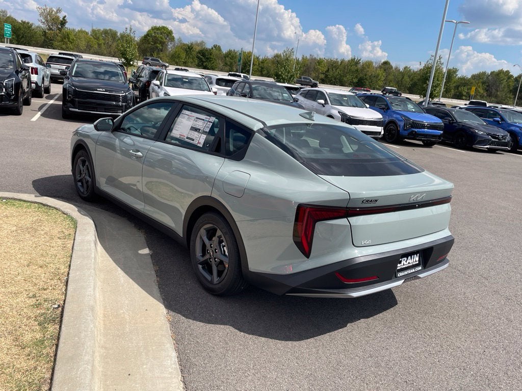 2026 Kia K4 LXS