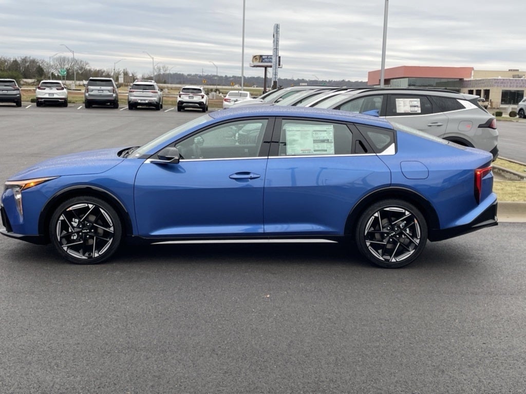 2025 Kia K4 GT-Line