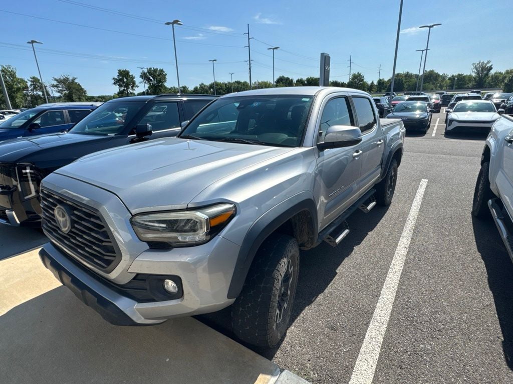 2020 Toyota Tacoma CLEAN CARFAX V6